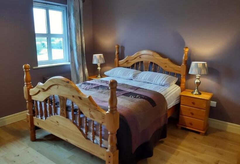 اتاق لوکس, Whitethorn Lodge, Bed & Breakfast, Lackafinna
