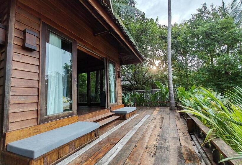 标准平房, Full Moon Island Resort