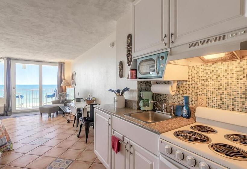 استودیوی استاندارد با چشم‌انداز دریا, Hbr Direct Oceanfront Condo, Daytona Beach, Sleeps 4
