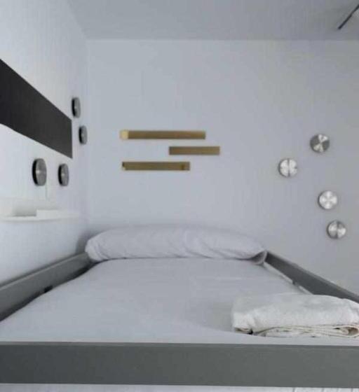 디럭스 룸, Hostel Alicante