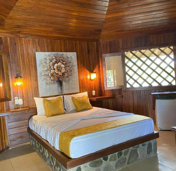 اتاق کلاسیک چهارنفره, Bungalows Malú