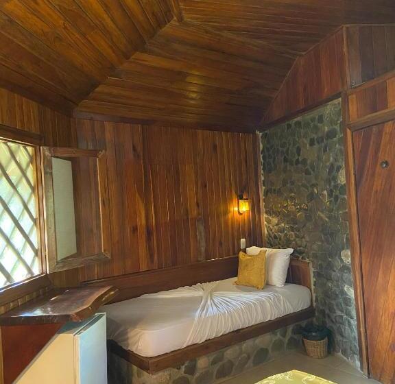 اتاق کلاسیک چهارنفره, Bungalows Malú
