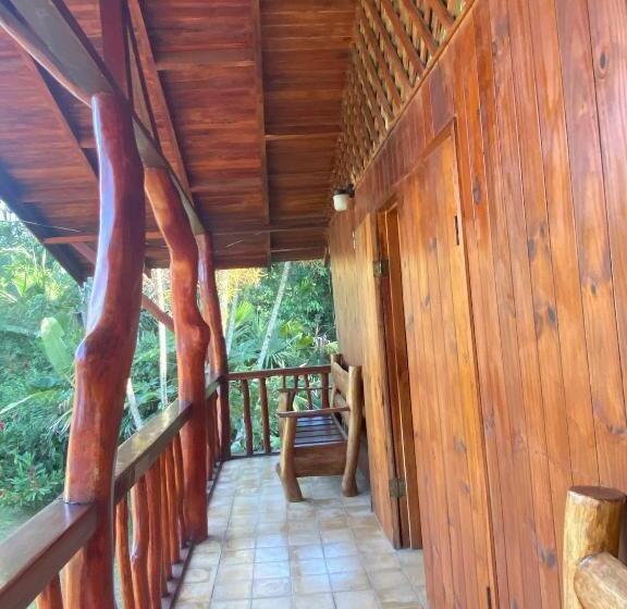 اتاق خانوادگی, Bungalows Malú