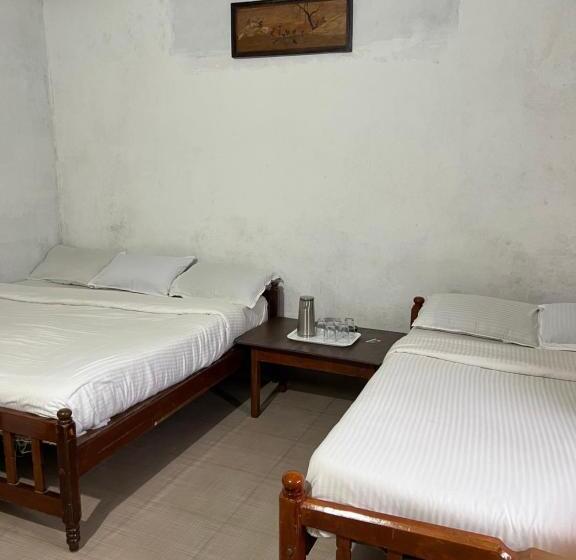 标准间, Caveri Inn