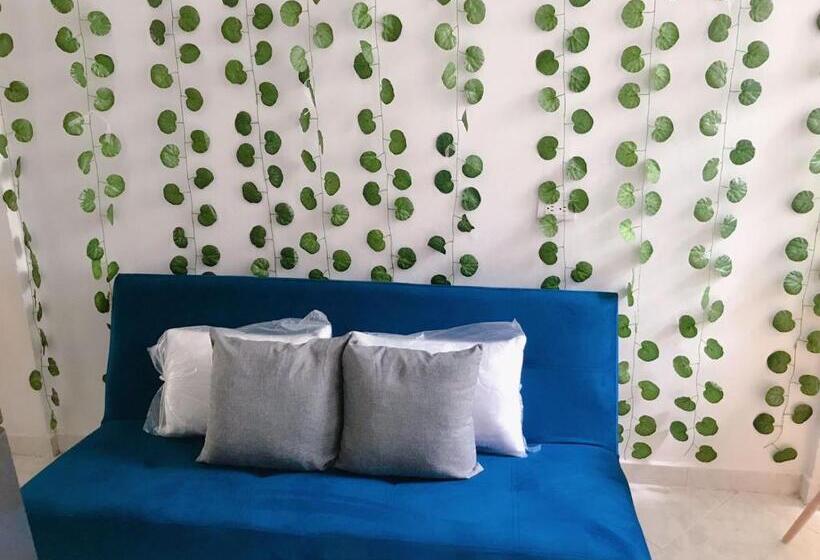 Апартаменты 1 Спальня, Habitacion Privada En Jardin Cerca Al Parque