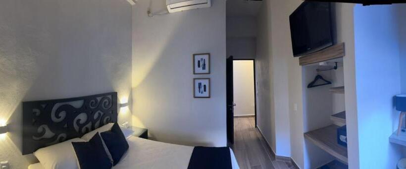 バルコニー付きスタンダードルーム, Centrico House
