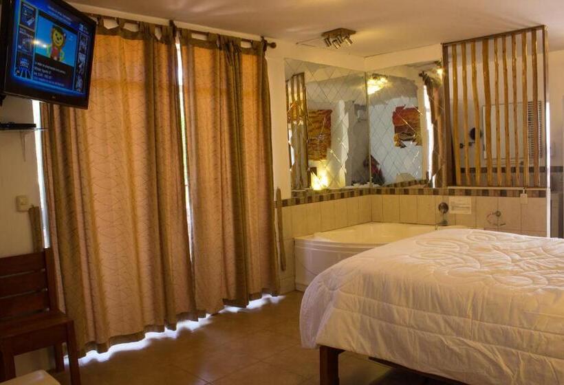 اتاق لوکس, Balcones De Zorritos