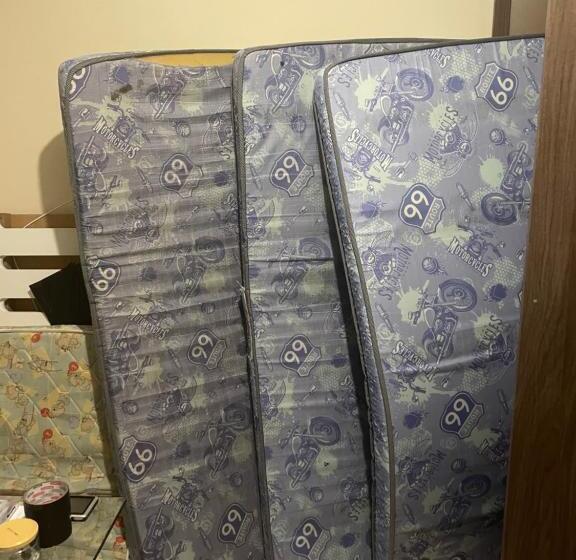 חדר סטנדרט, Lohighfive