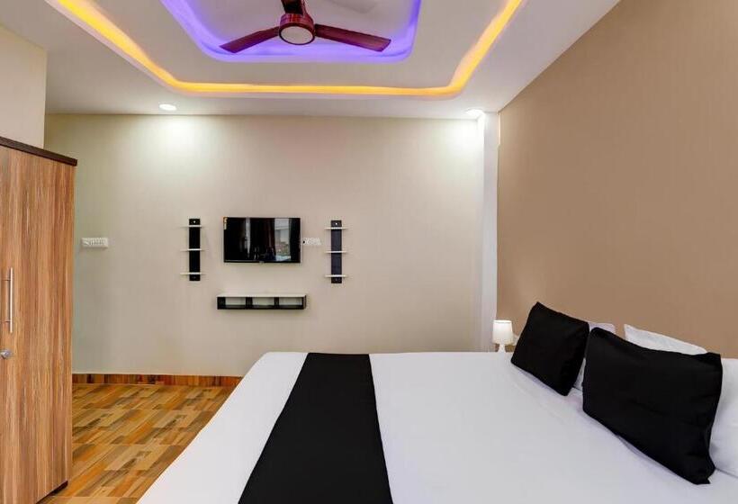 اتاق لوکس, Raisi Residency
