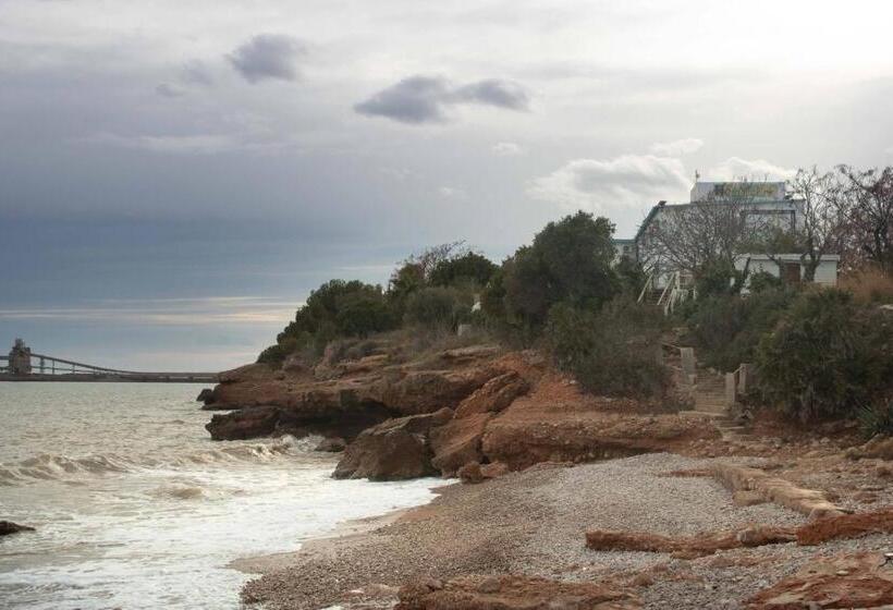 اتاق استاندارد با چشم‌انداز دریا, Bahía De Montecarlo
