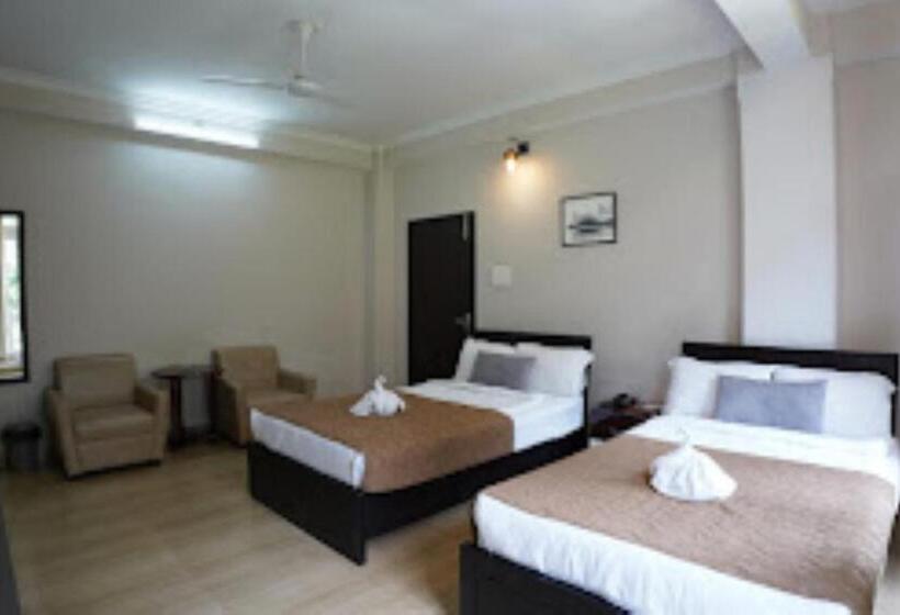 Номер Deluxe, Lavisto , Kohima