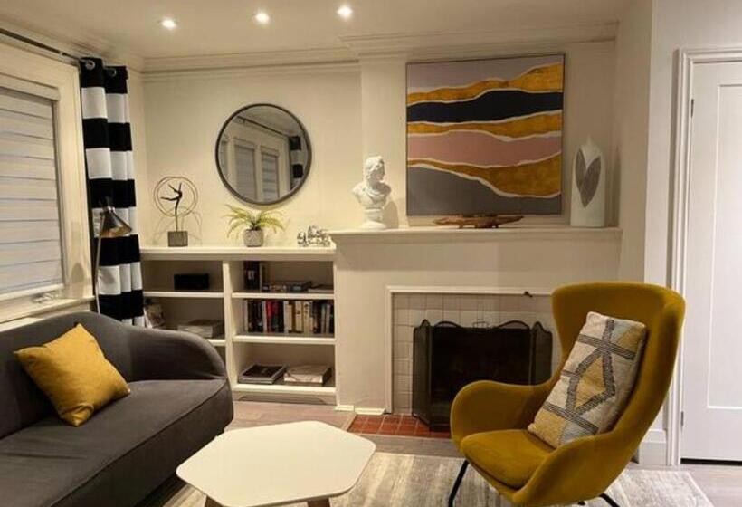 חדר דלוקס, Double Bedroom On Up Or 3 Bedrooms In Basement Near Eglinton Subway Station
