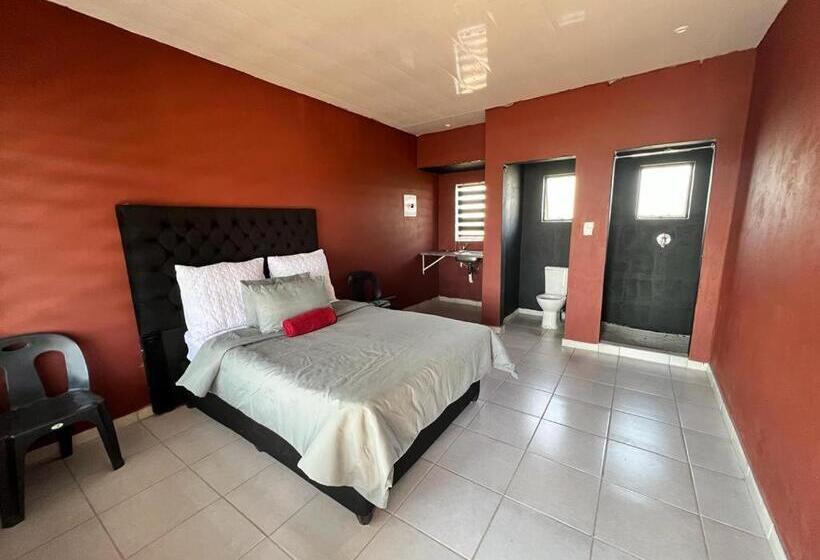 Апартаменты 1 Спальня, X Motel Vosloorus