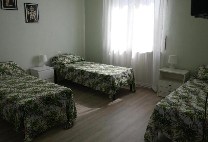 Номер Стандарт Трехместный, Il Giardino Della Quercia