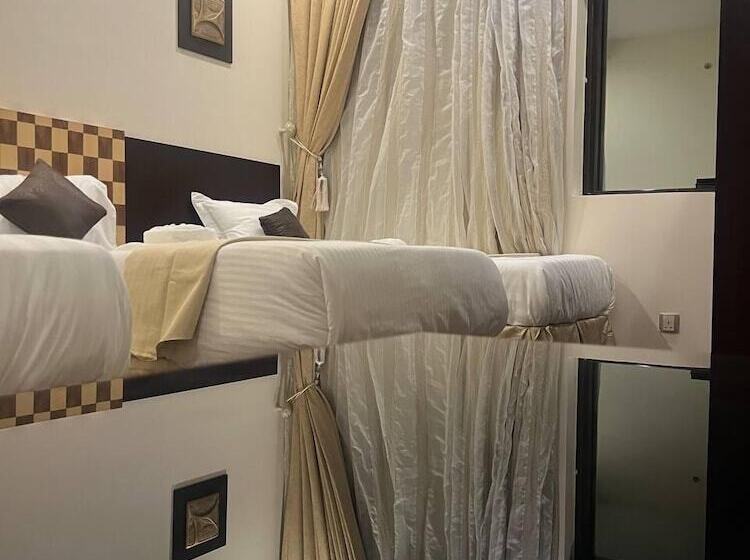 Номер Deluxe, Joury Al Mashaer