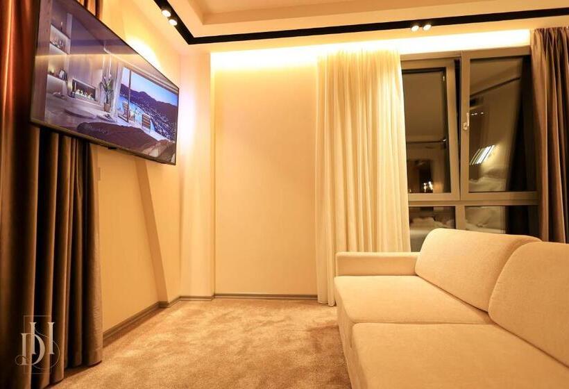 스탠다드 트리플 발코니 룸, Deha Rooms & Apartments