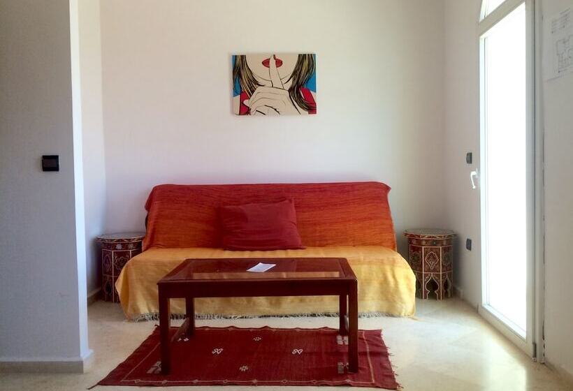 Номер Базовый Двуспальная Кровать, Mia Hostels