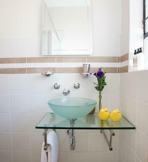 Номер Стандарт, Ons Dorpshuis Guest House