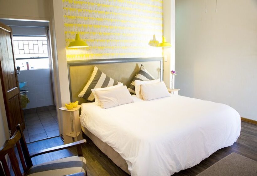 Номер Стандарт, Ons Dorpshuis Guest House