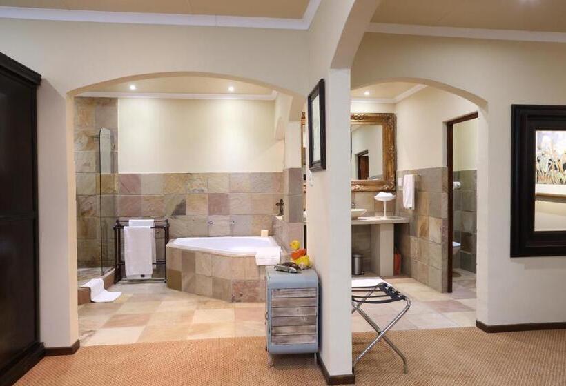 Люкс Повышенной Комфортности, Shangri La Manor