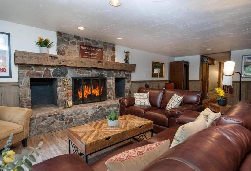 Family Suite, Grey Bonnet Inn