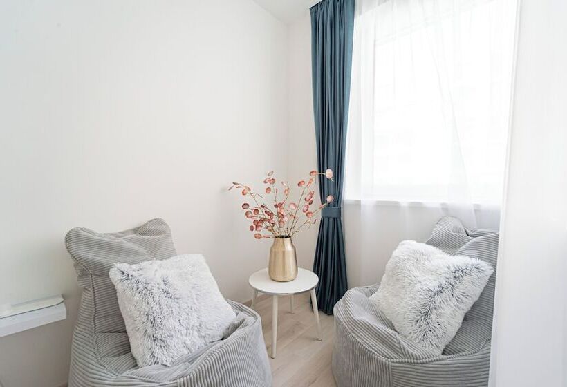 استودیوی استاندارد, Spirit Apartments By Urbanrent