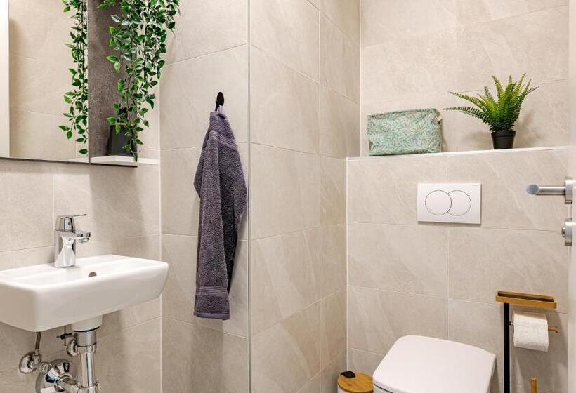 آپارتمان خانواده 1 خوابه, Spirit Apartments By Urbanrent