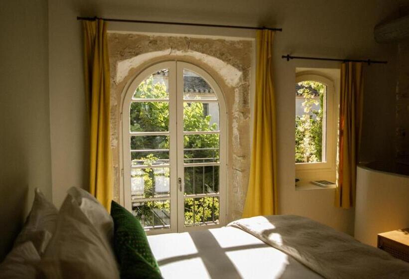 اتاق سوپریور, Le Clos De Gordes