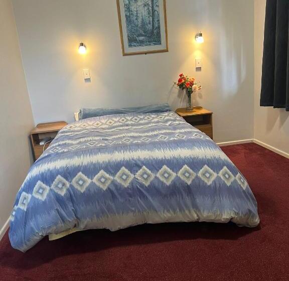 Номер Стандарт, Oasis Motel   Waiouru