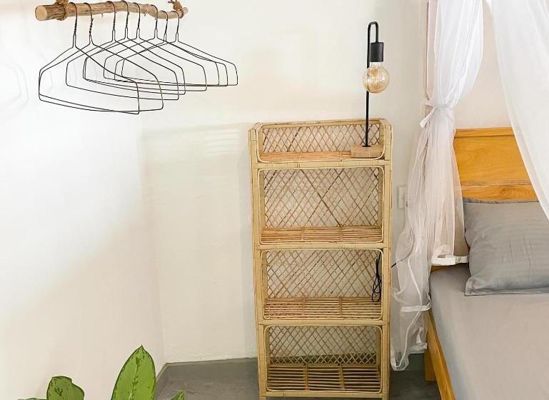 Номер Стандарт Вид на Море с Балконом, Just Another Guesthouse