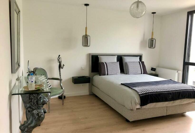 Номер Superior, Hôtelya   Lille Villeneuve D Ascq