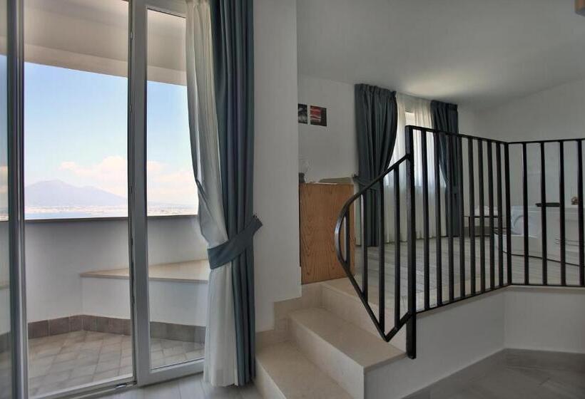 Полулюкс Вид на Море, Relais Manfredi