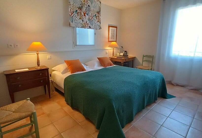 Номер Комфорт, Hôtel La Bastide D Iris