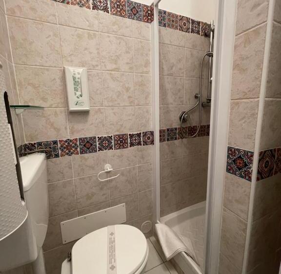 اتاق استاندارد با بالکن, La Battigia B&b