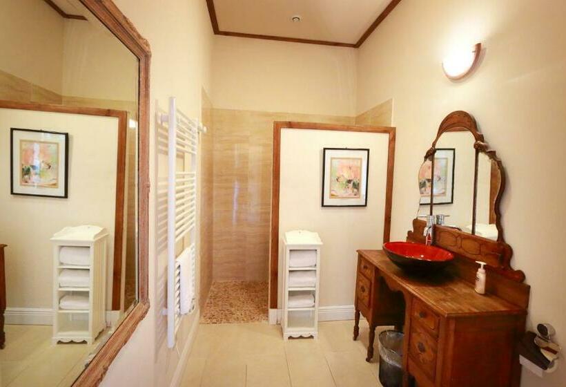 Номер Deluxe, O'vineyards B&b Carcassonne