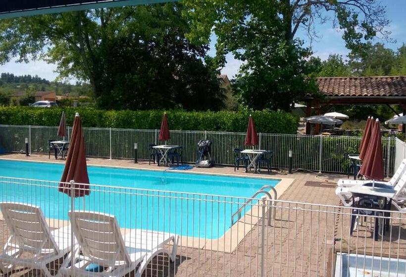 Номер Стандарт Вид на Бассейн, Hôtel Restaurant Douce France