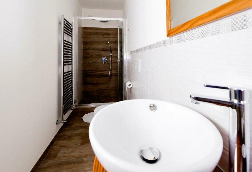 Номер Стандарт, Andirivieni Bellagio Guest House