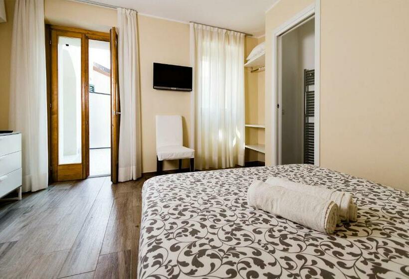 Номер Стандарт с Балконом, Andirivieni Bellagio Guest House