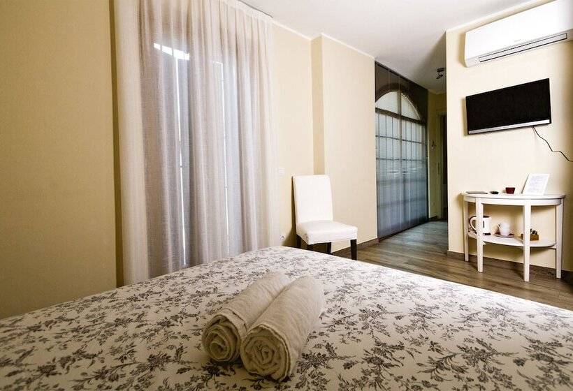 Номер Стандарт с Балконом, Andirivieni Bellagio Guest House