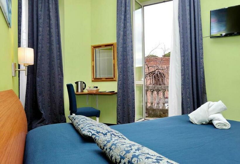 Deluxe Room with Balcony, Relais At Via Veneto