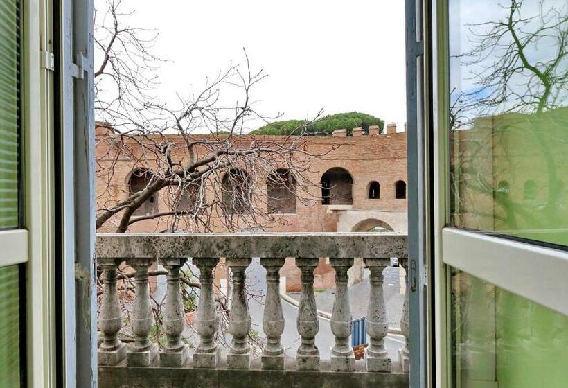 Deluxe Room with Balcony, Relais At Via Veneto