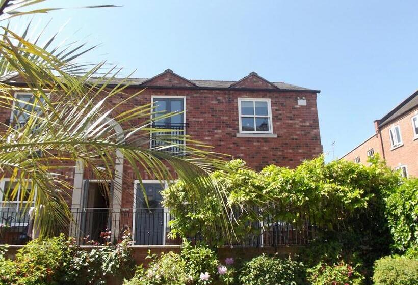 标准房带园景, Darwins Townhouse