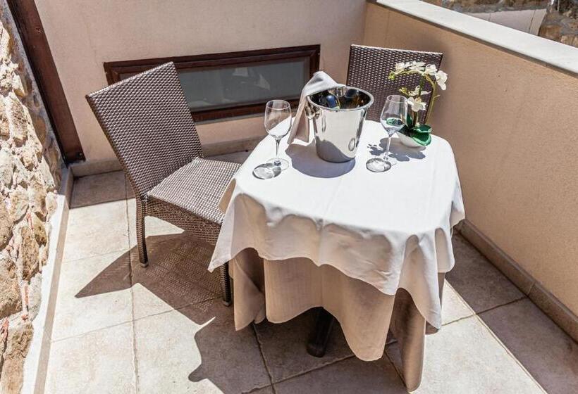 اتاق استاندارد سه نفره, Villa Ginevra Resort Agrituristico
