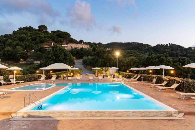 اتاق استاندارد چهار تخته, Villa Ginevra Resort Agrituristico