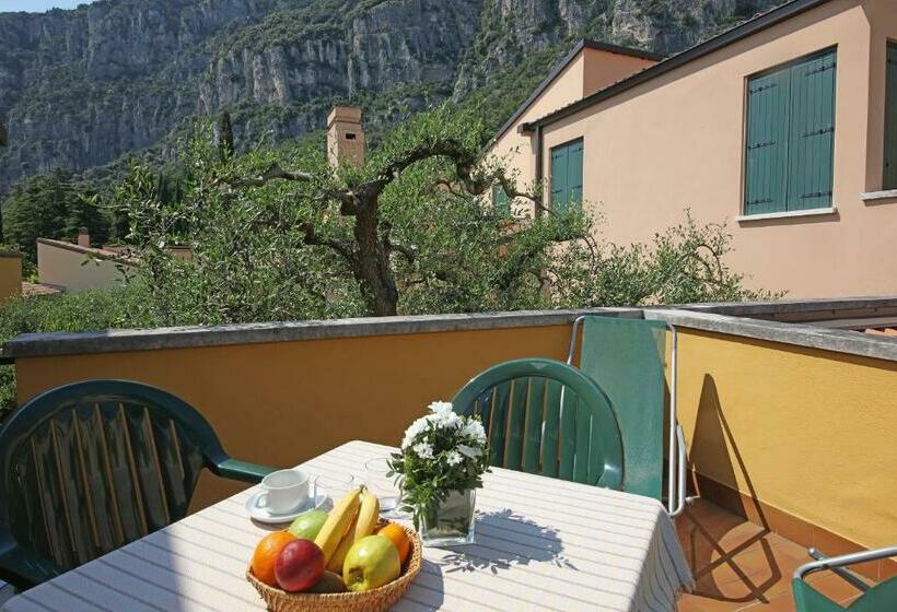 استودیوی کلاسیک, Appartamenti Pratone
