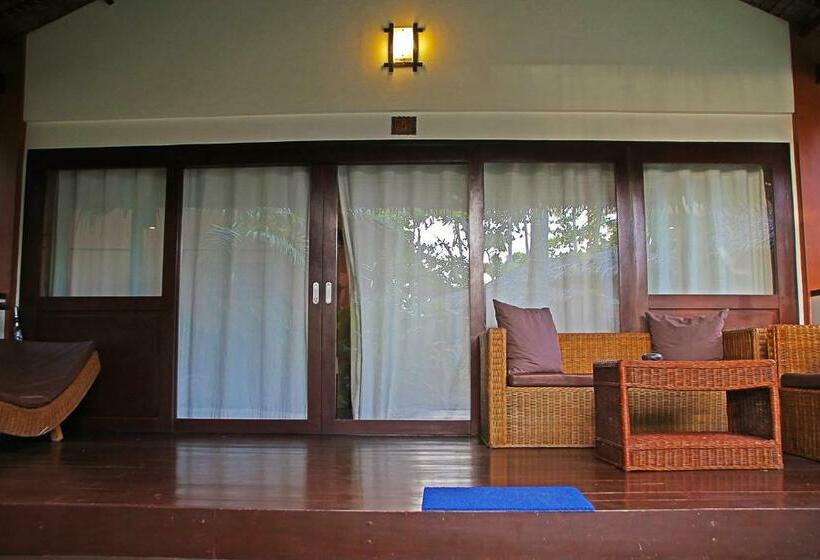 오두막, Last Frontier Beach Resort Adults Only