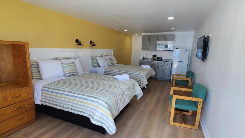 Номер Deluxe, Driftin Sands Motel