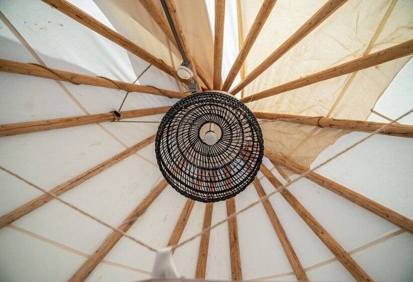 Deluxe Tent, Dreamcatcher Tipi