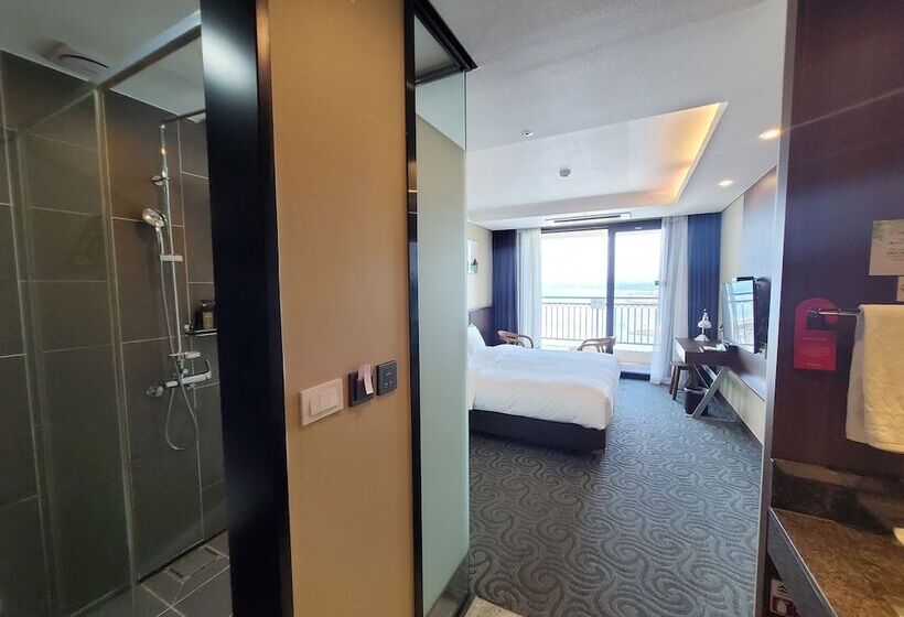 חדר דלוקס, Ramada By Wyndham Gangwon Sokcho