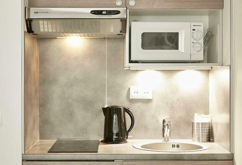 Студия Стандарт, Tulip Inn Massy Palaiseau  Residence